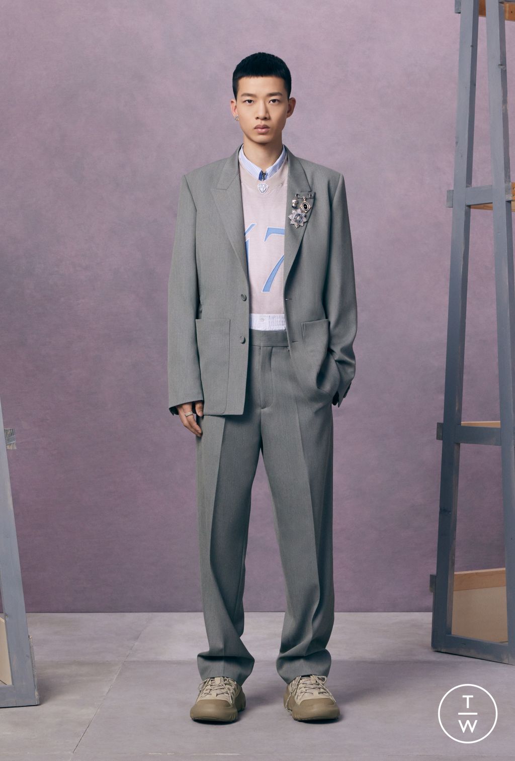 Fashion Week Paris Resort 2024 look 4 from the Dior Men collection menswear