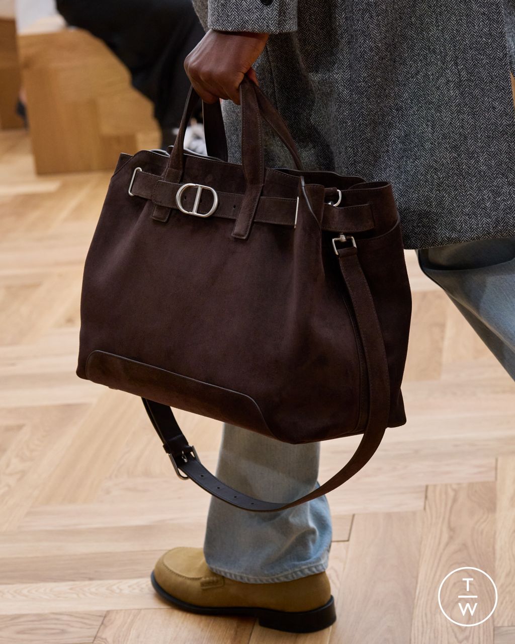 Fashion Week Paris Spring/Summer 2026 look 59 from the Dior Homme collection menswear accessories