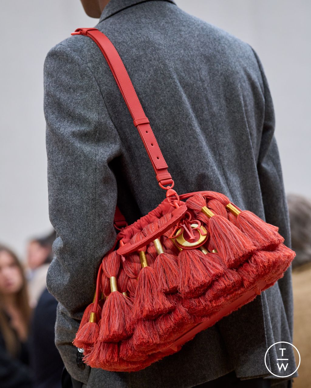 Fashion Week Paris Spring/Summer 2026 look 54 from the Dior Homme collection menswear accessories