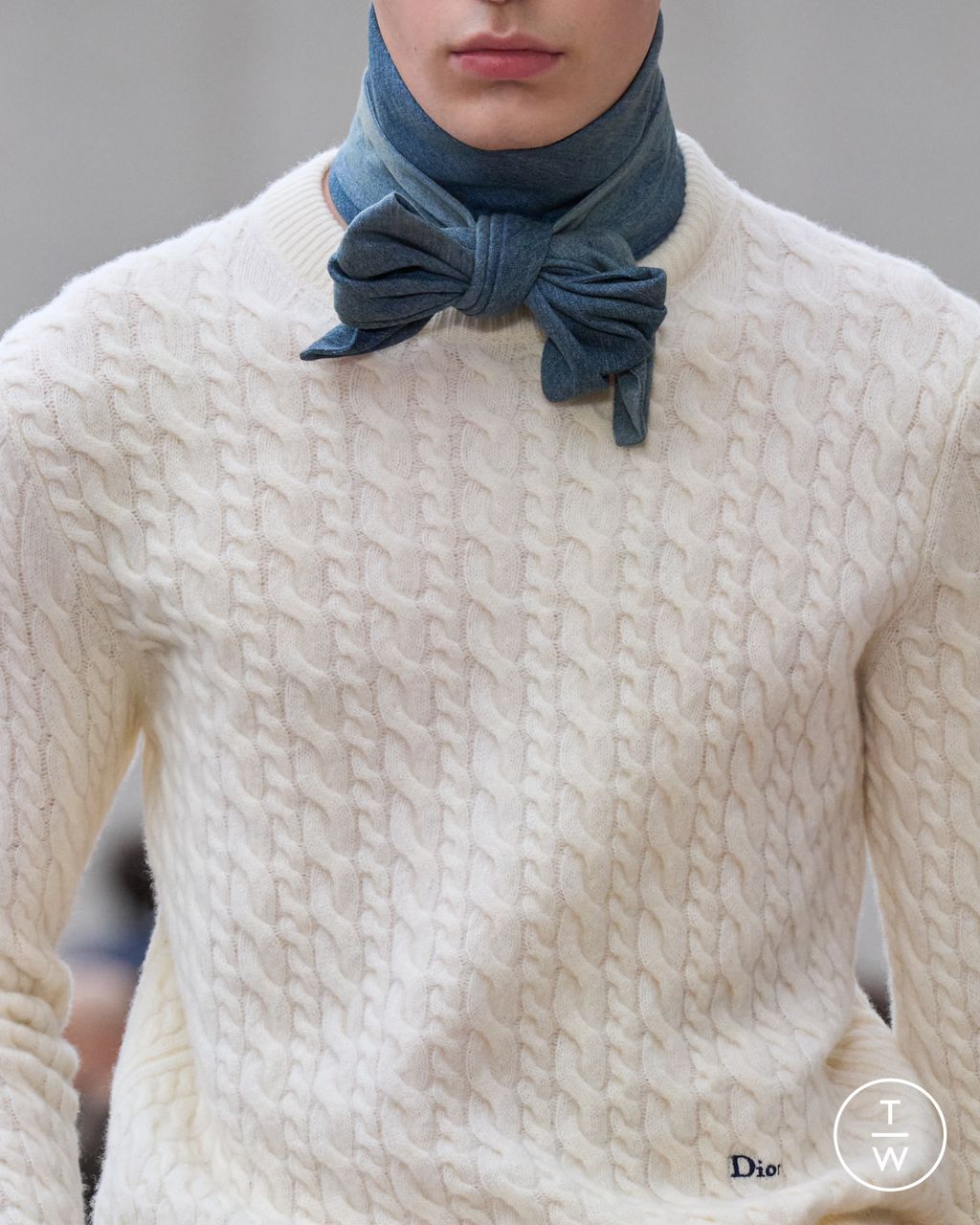 Fashion Week Paris Spring/Summer 2026 look 52 from the Dior Homme collection menswear accessories