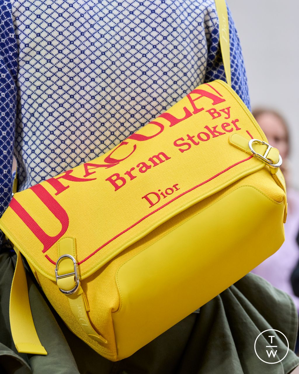 Fashion Week Paris Spring/Summer 2026 look 48 from the Dior Homme collection menswear accessories