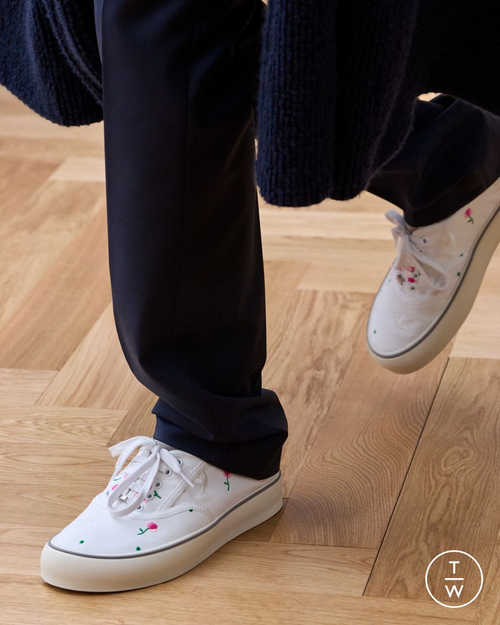 Fashion Week Paris Spring/Summer 2026 look 44 from the Dior Homme collection 男装配饰