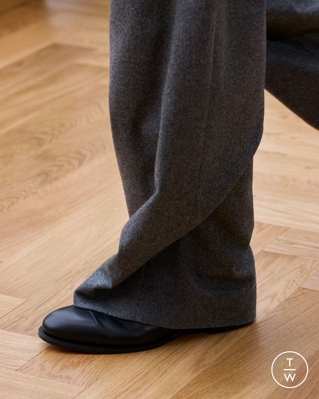 Fashion Week Paris Spring/Summer 2026 look 13 from the Dior Homme collection 男装配饰