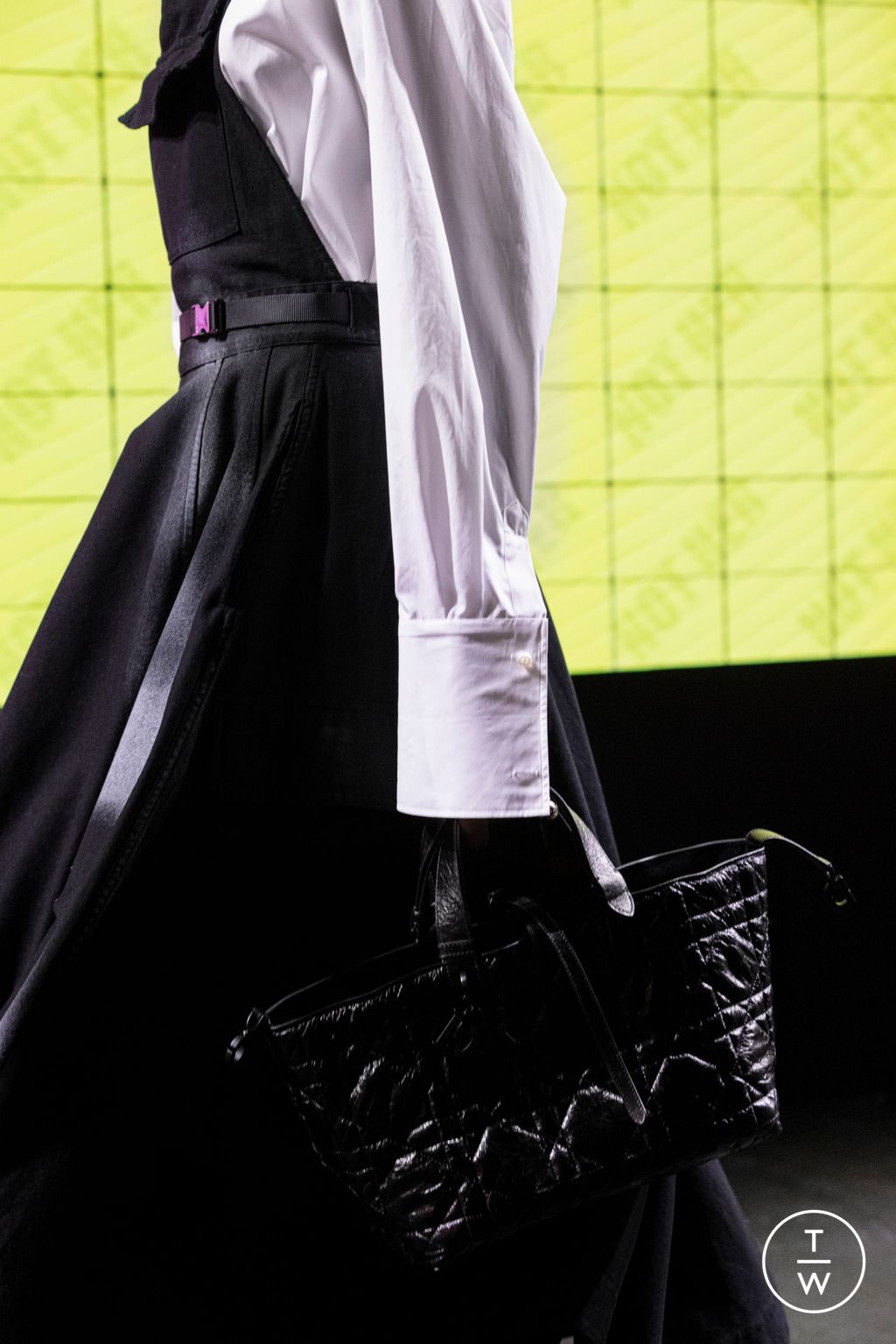 Fashion Week Paris Spring/Summer 2024 look 3 de la collection Christian Dior womenswear accessories