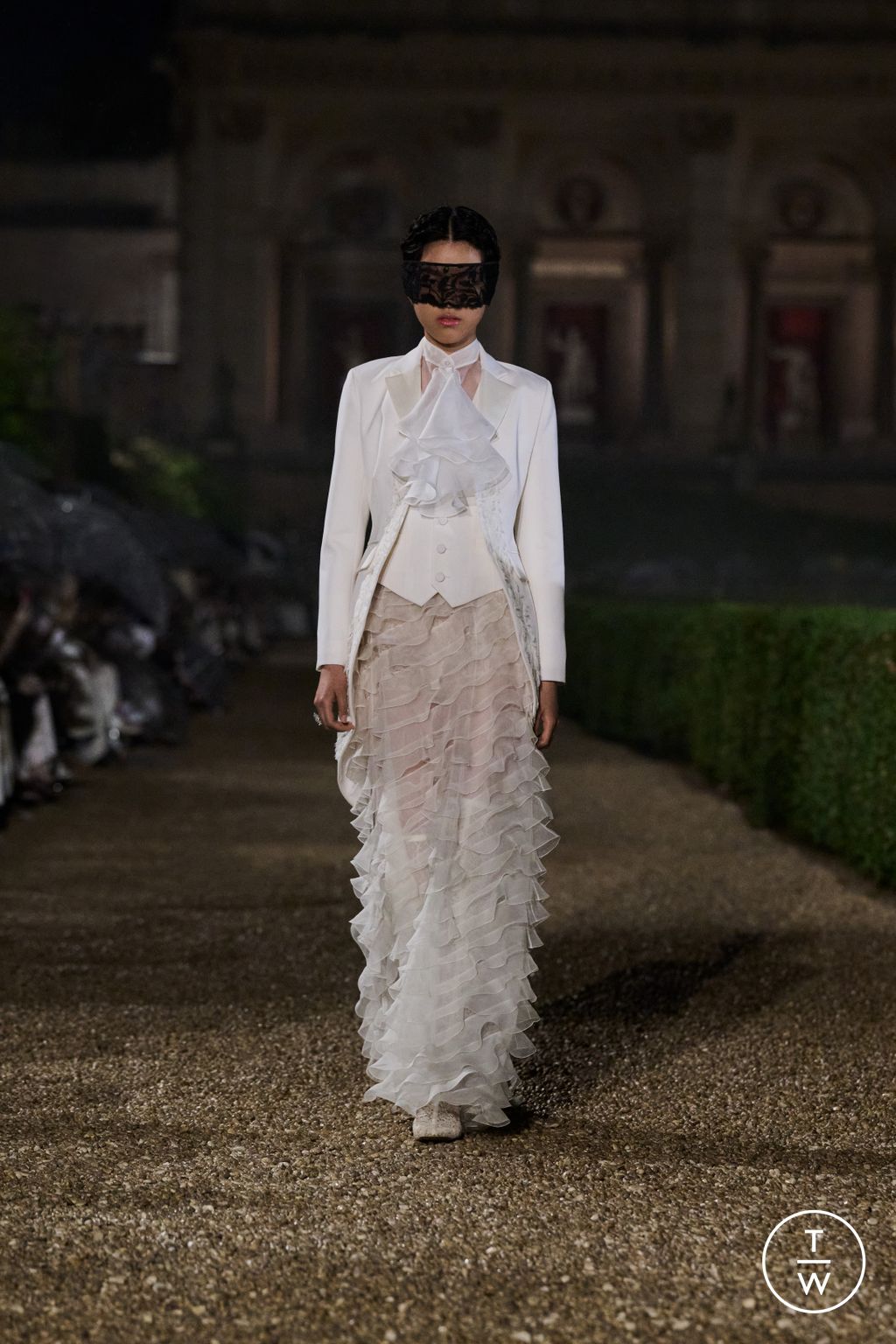 Fashion Week Paris Resort 2026 look 16 from the Dior collection womenswear