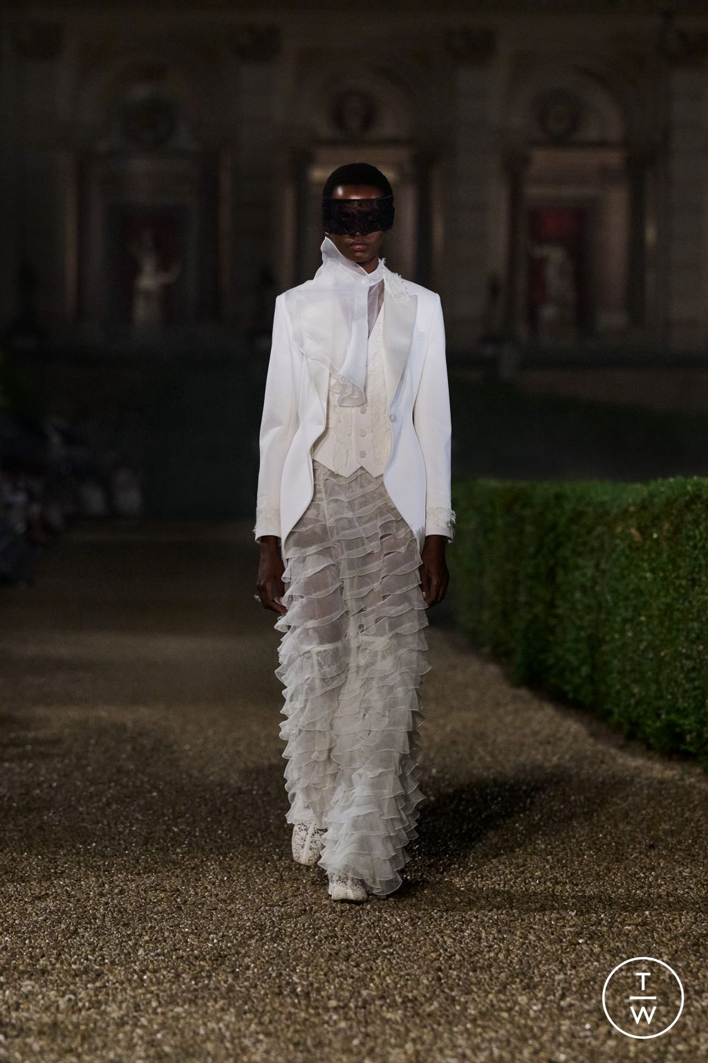 Fashion Week Paris Resort 2026 look 18 from the Dior collection womenswear