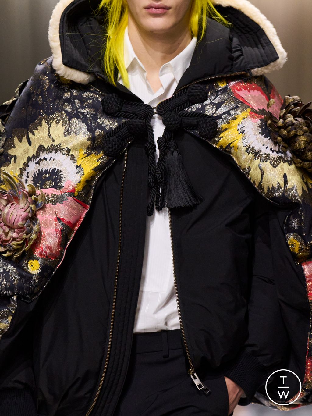 Fashion Week Paris Fall/Winter 2026 look 39 de la collection Dior Homme menswear accessories