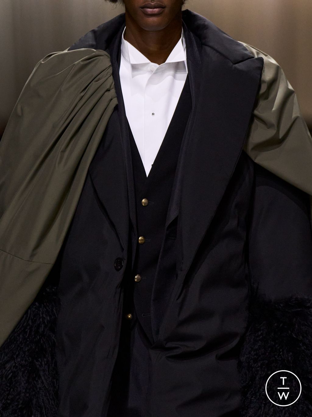 Fashion Week Paris Fall/Winter 2026 look 41 de la collection Dior Homme menswear accessories