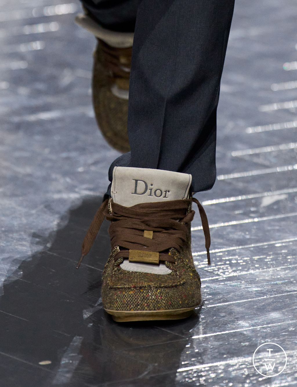 Fashion Week Paris Fall/Winter 2026 look 56 de la collection Dior Homme menswear accessories