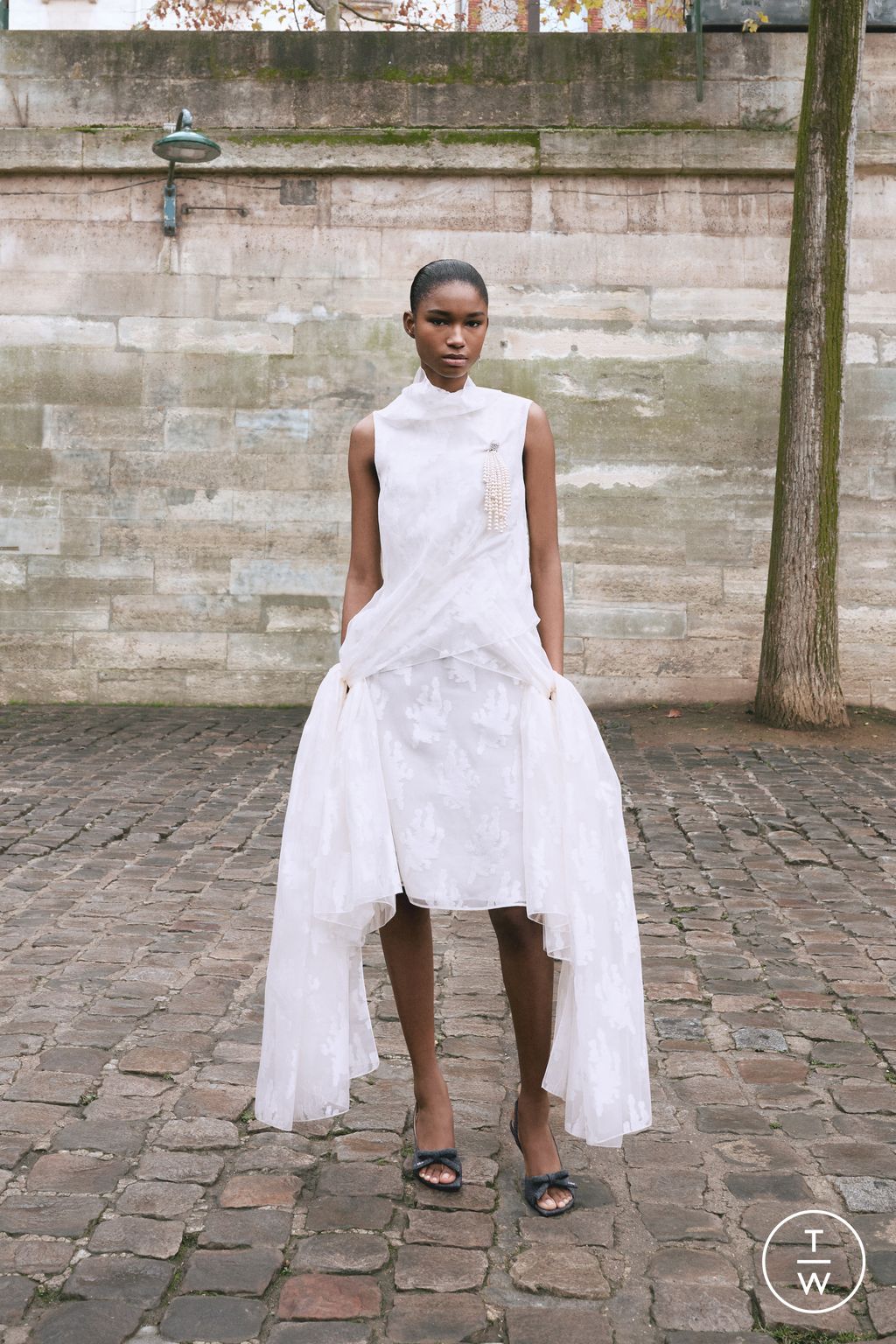 Fashion Week Paris Pre-Fall 2026 look 19 from the Dior collection womenswear