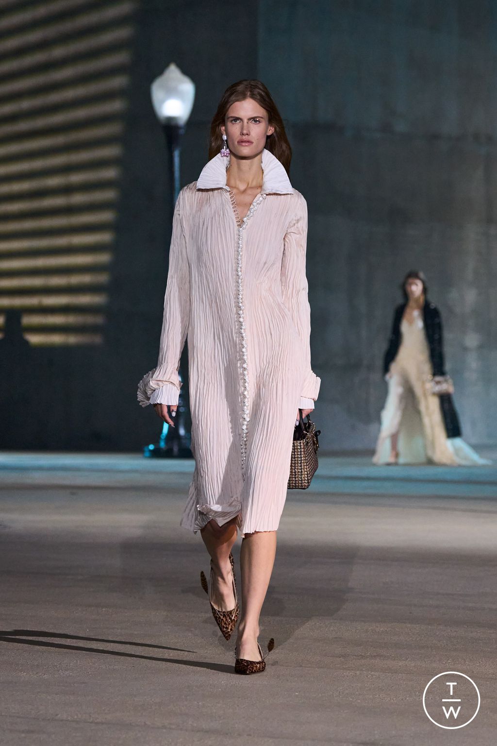 Fashion Week Paris Resort 2027 look 39 from the Dior collection womenswear