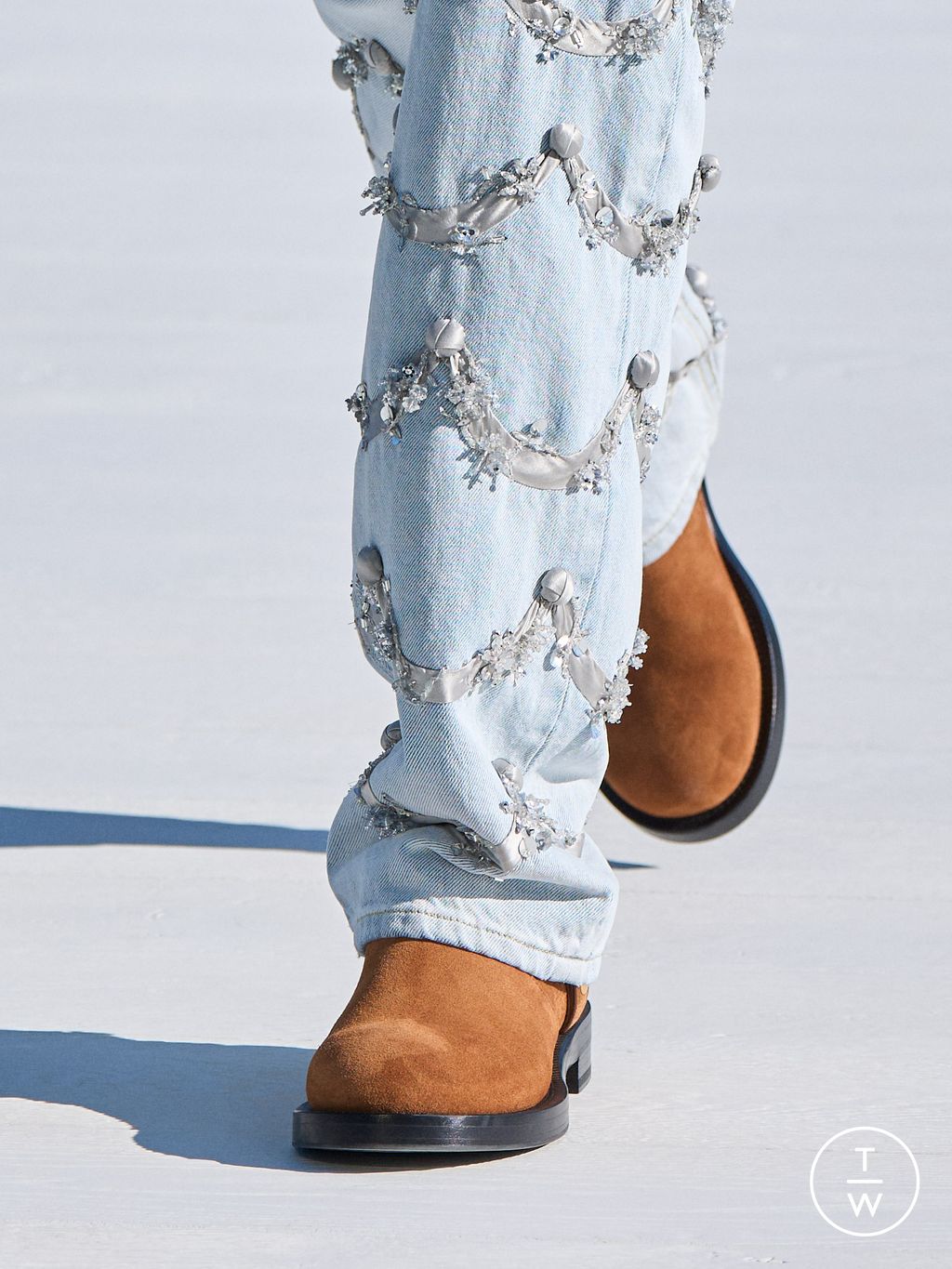 Fashion Week Paris Fall/Winter 2026 look 3 from the Dior collection womenswear accessories