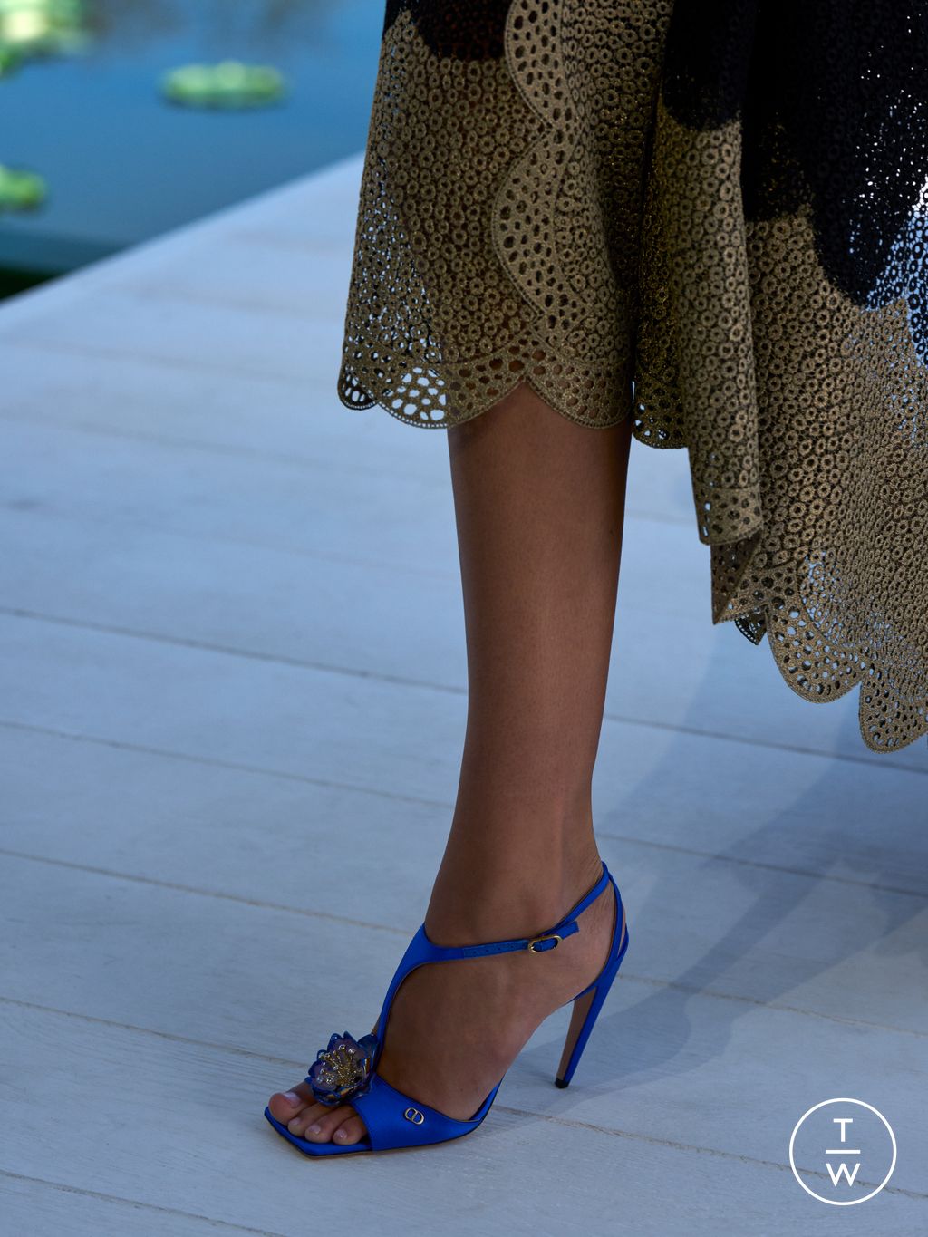 Fashion Week Paris Fall/Winter 2026 look 32 from the Dior collection womenswear accessories