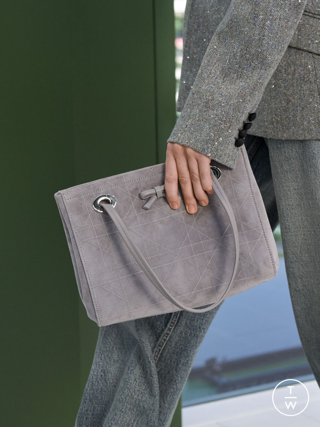 Fashion Week Paris Fall/Winter 2026 look 53 from the Dior collection womenswear accessories