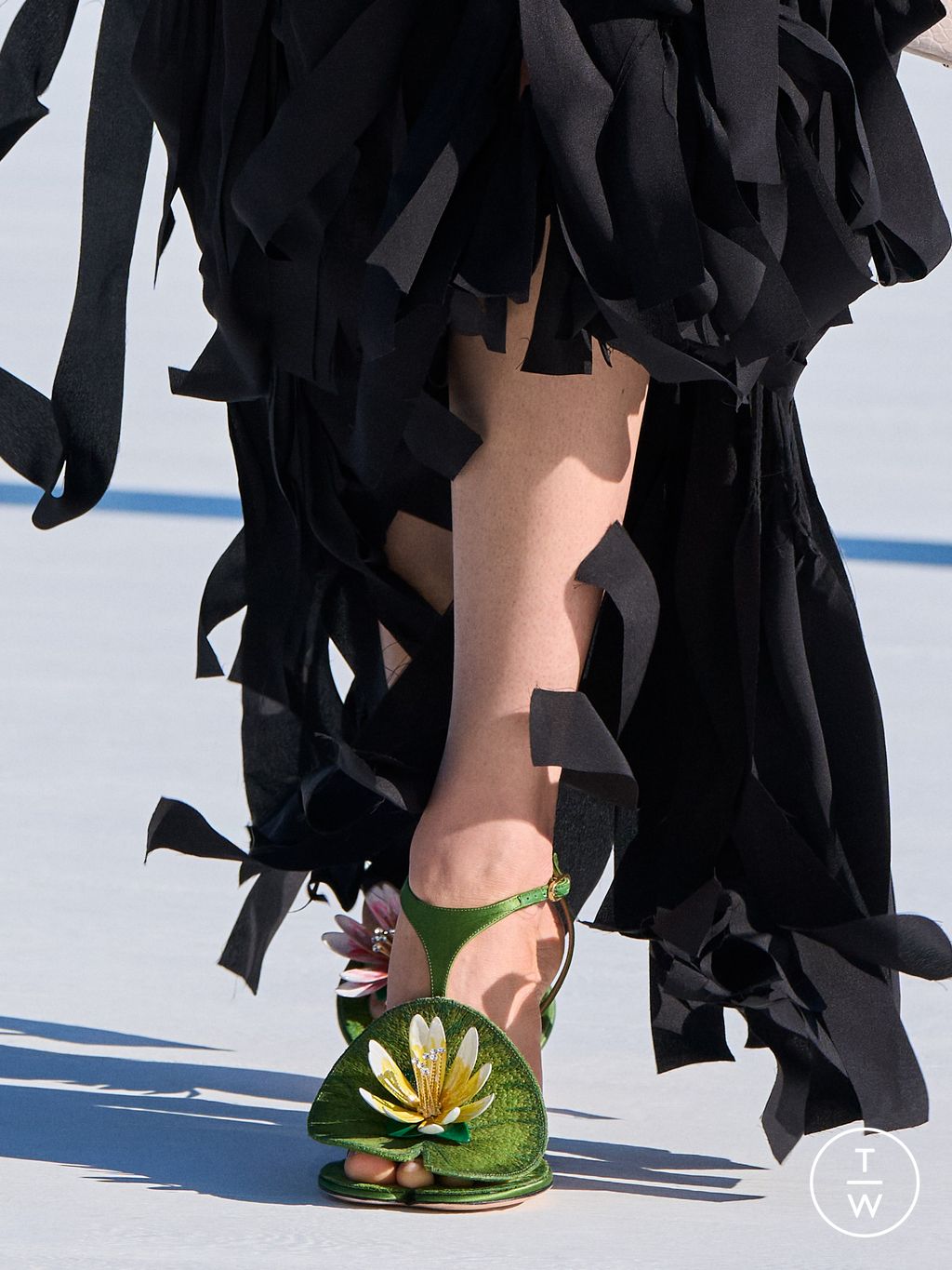 Fashion Week Paris Fall/Winter 2026 look 54 from the Dior collection womenswear accessories