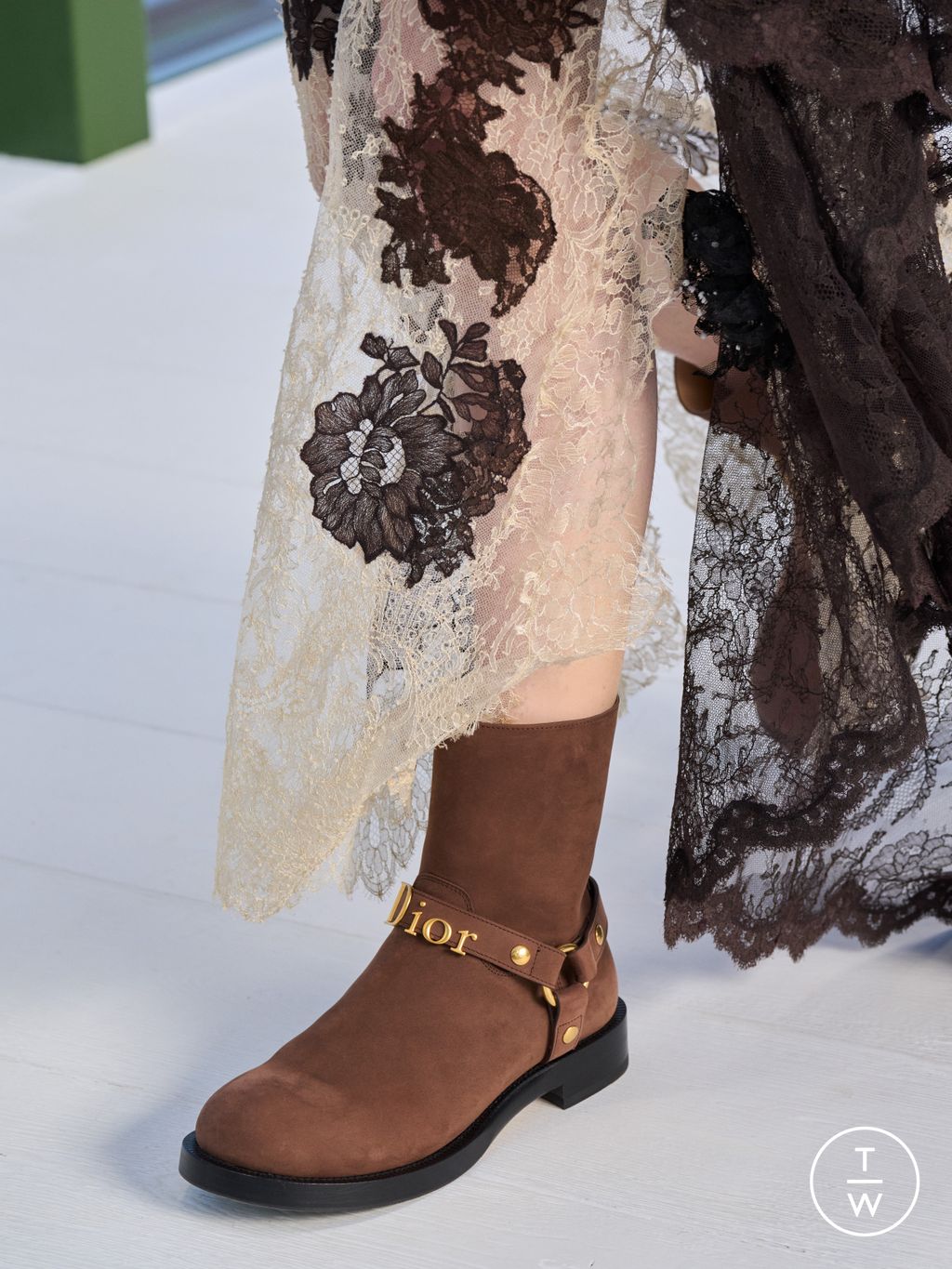 Fashion Week Paris Fall/Winter 2026 look 82 from the Dior collection womenswear accessories