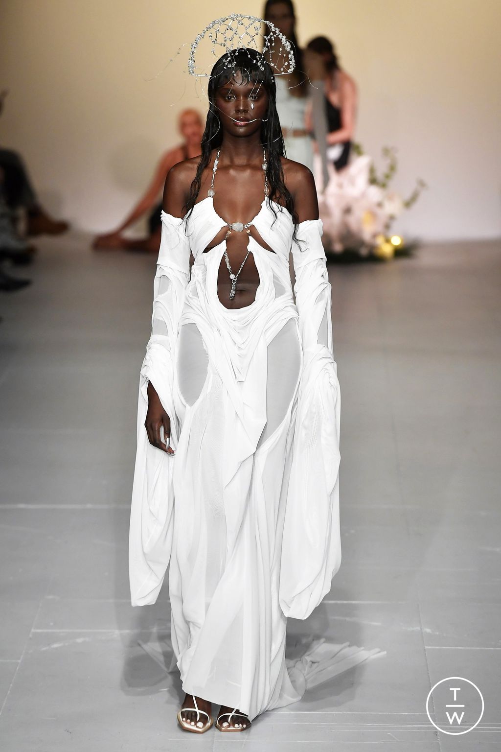 Fashion Week London Fall/Winter 2024 look 1 from the Di Petsa collection womenswear