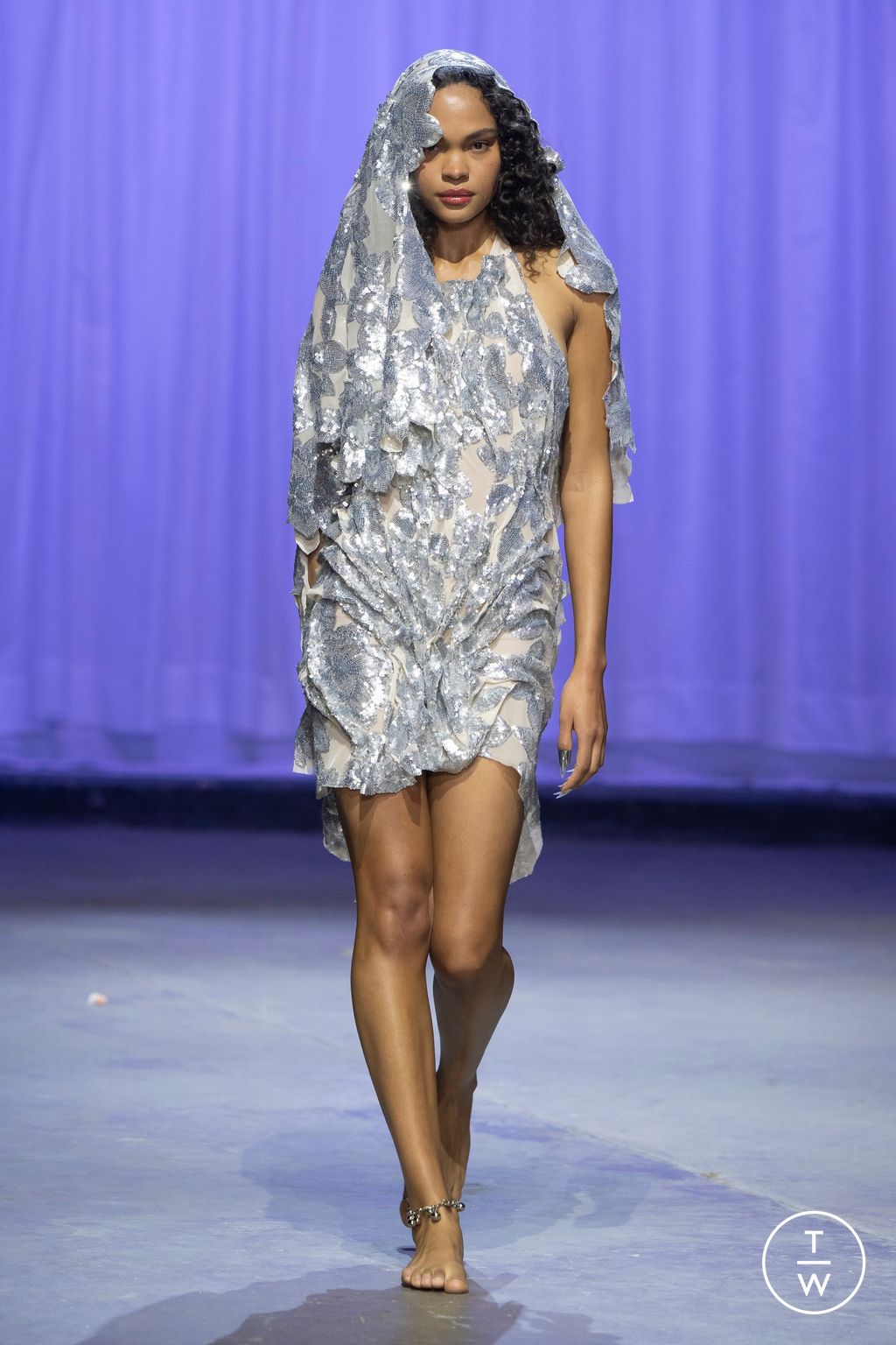 Fashion Week London Fall/Winter 2025 look 36 de la collection Di Petsa womenswear