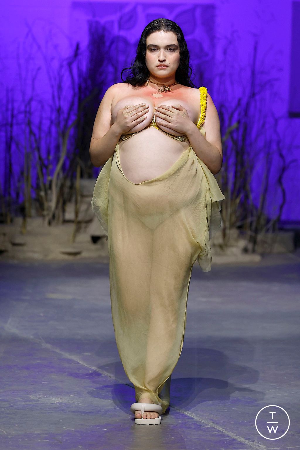 Fashion Week London Spring/Summer 2025 look 34 from the Di Petsa collection womenswear