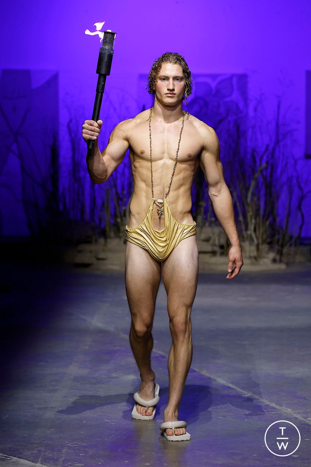 Fashion Week London Spring/Summer 2025 look 37 from the Di Petsa collection womenswear