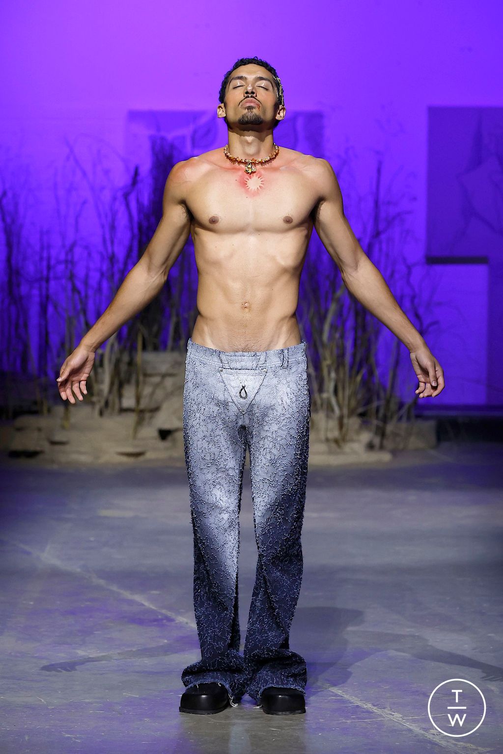 Fashion Week London Spring/Summer 2025 look 39 from the Di Petsa collection womenswear