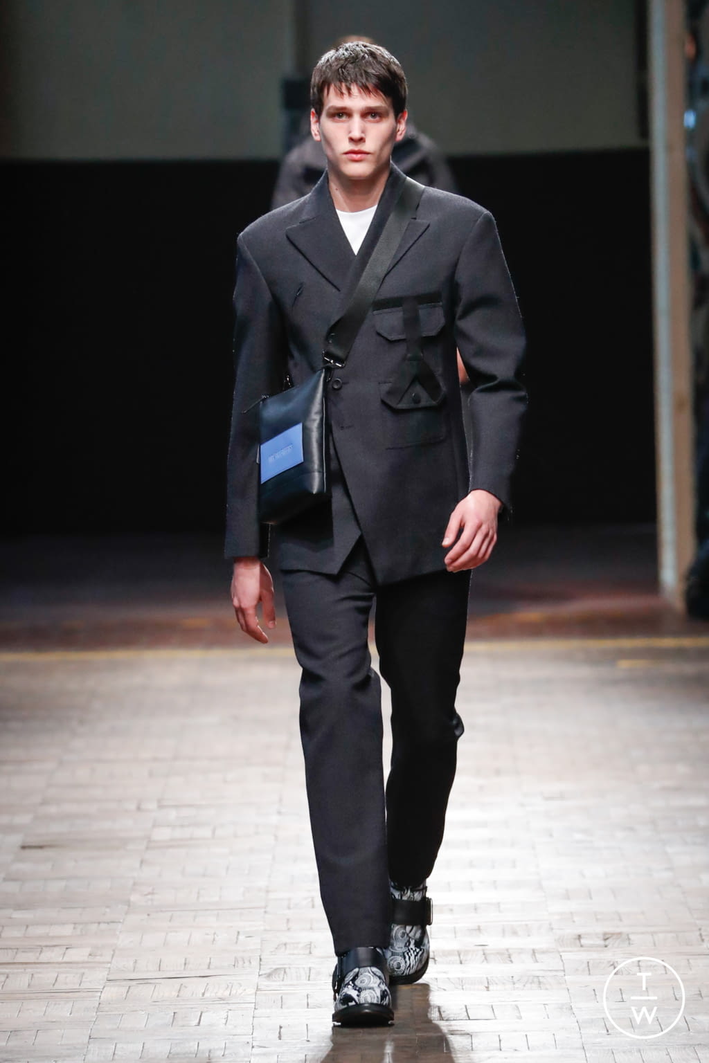 Fashion Week Milan Fall/Winter 2018 look 19 from the Dirk Bikkembergs collection menswear