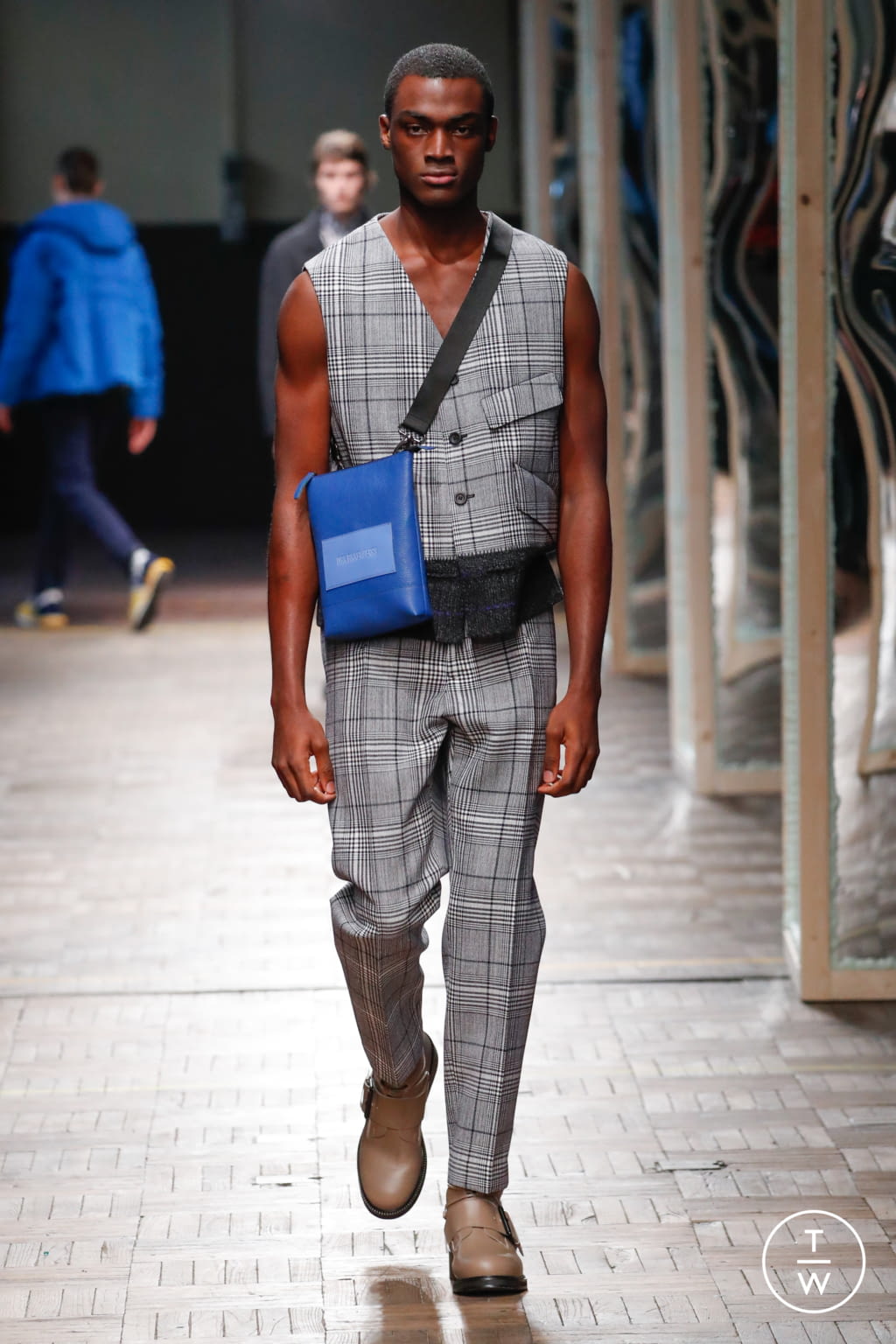 Fashion Week Milan Fall/Winter 2018 look 21 from the Dirk Bikkembergs collection 男装