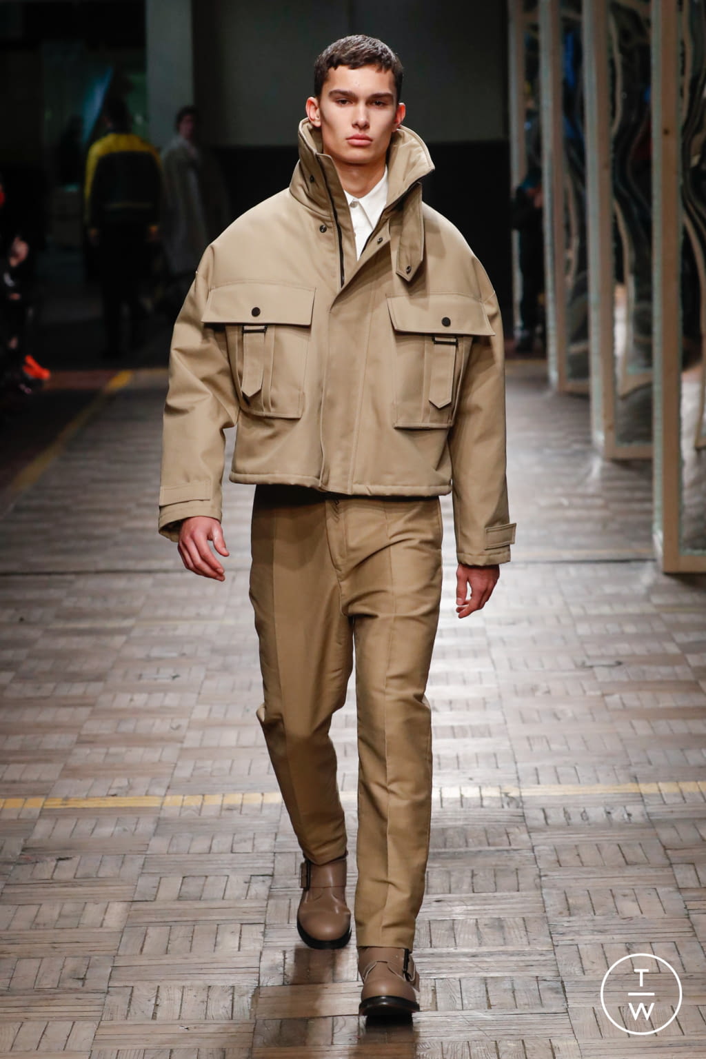 Dirk Bikkembergs F/W 18 menswear #38 - Tagwalk: The Fashion Search