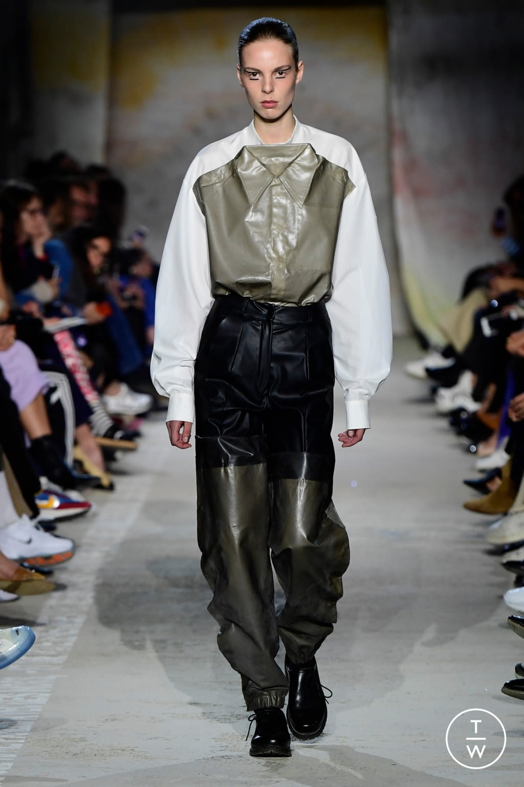 Fashion Week Paris Fall/Winter 2019 look 17 from the Festival de Hyères 2019 collection 女装
