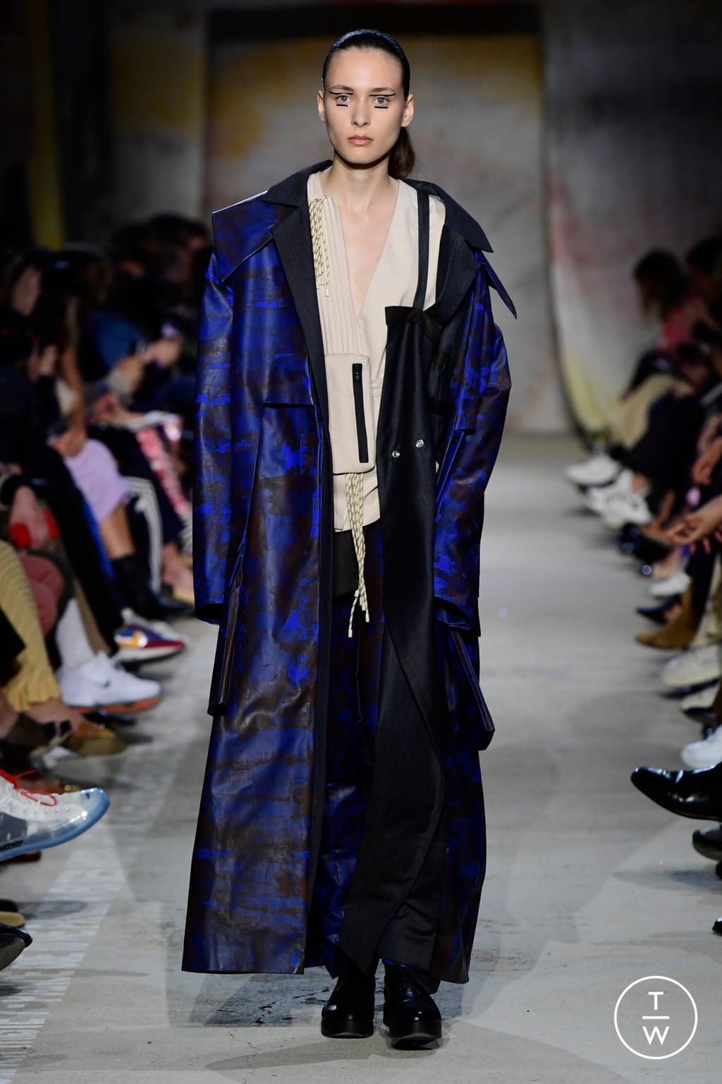 Fashion Week Paris Fall/Winter 2019 look 19 from the Festival de Hyères 2019 collection 女装