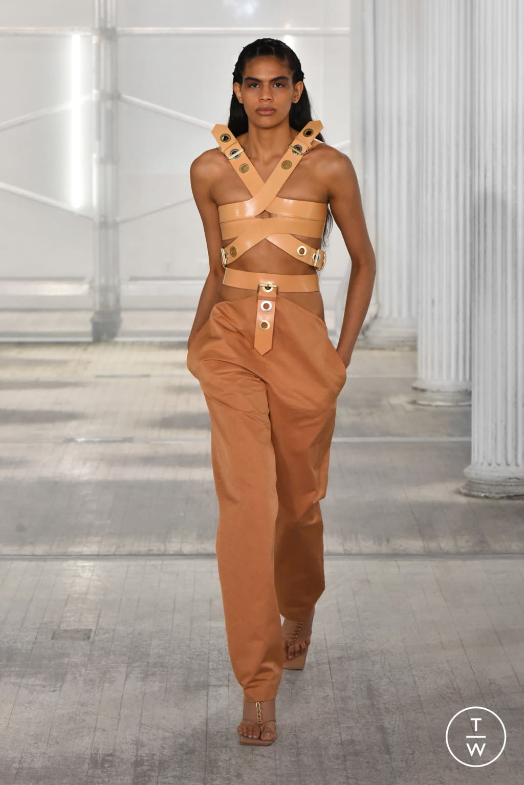 Fashion Week New York Fall/Winter 2021 look 13 de la collection Dion Lee womenswear