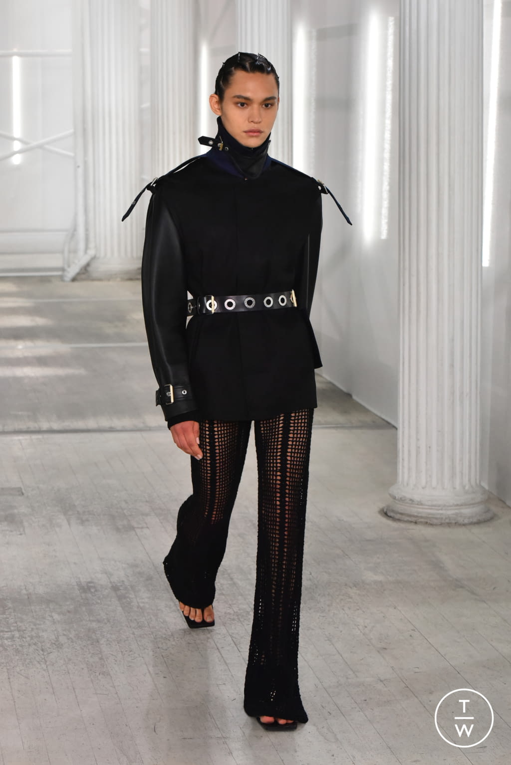 Fashion Week New York Fall/Winter 2021 look 17 from the Dion Lee collection womenswear