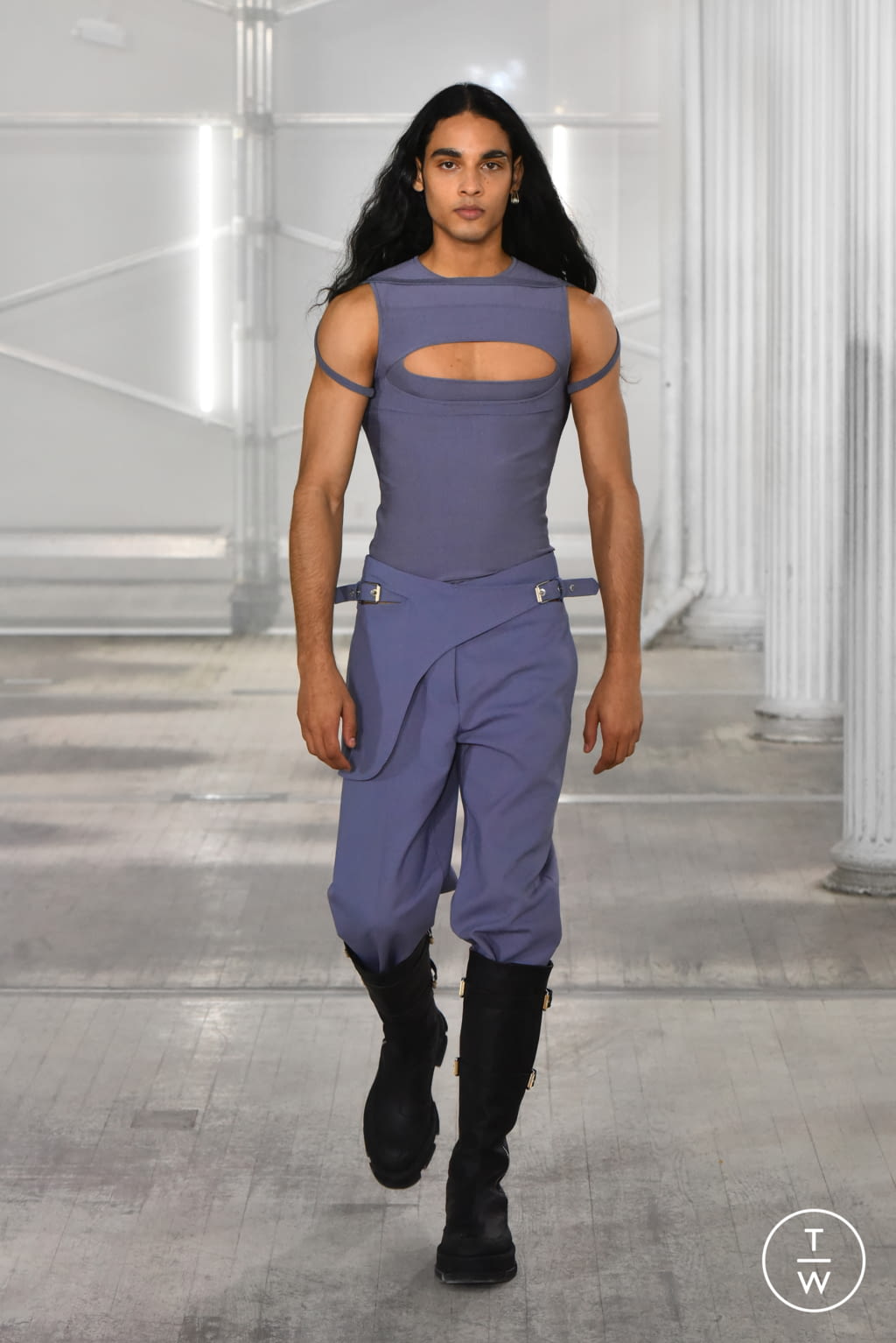 Fashion Week New York Fall/Winter 2021 look 30 from the Dion Lee collection 女装