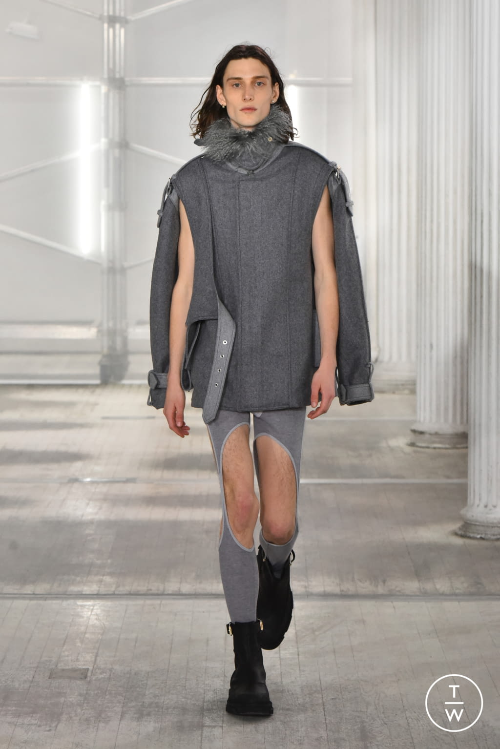 Fashion Week New York Fall/Winter 2021 look 34 de la collection Dion Lee womenswear