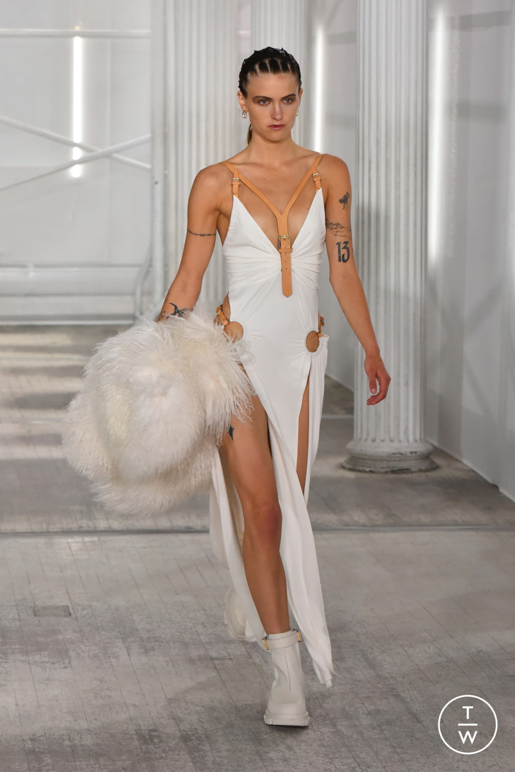 Fashion Week New York Fall/Winter 2021 look 37 de la collection Dion Lee womenswear
