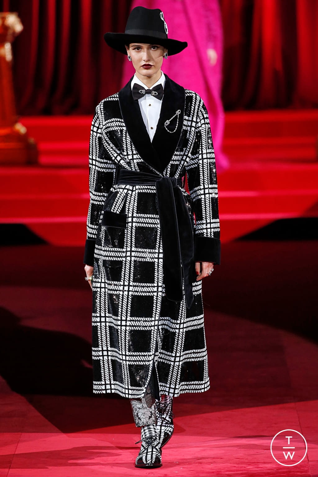 Fashion Week Milan Fall/Winter 2019 look 58 from the Dolce & Gabbana collection 女装