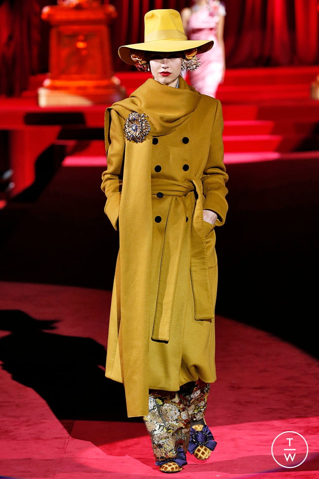 Fashion Week Milan Fall/Winter 2019 look 61 from the Dolce & Gabbana collection 女装