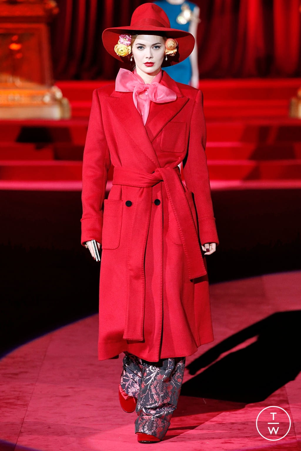 Fashion Week Milan Fall/Winter 2019 look 65 from the Dolce & Gabbana collection womenswear