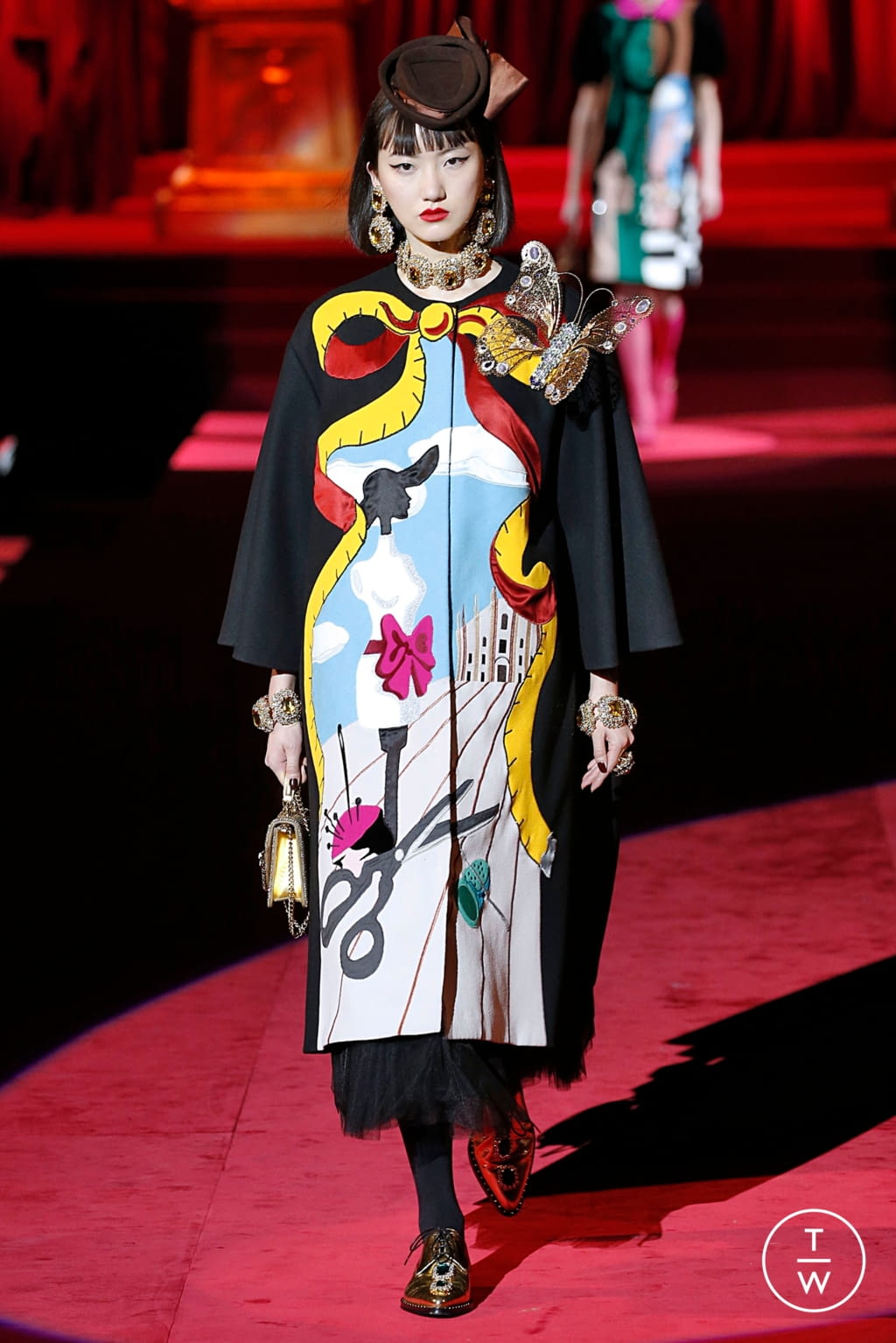 Fashion Week Milan Fall/Winter 2019 look 72 from the Dolce & Gabbana collection 女装