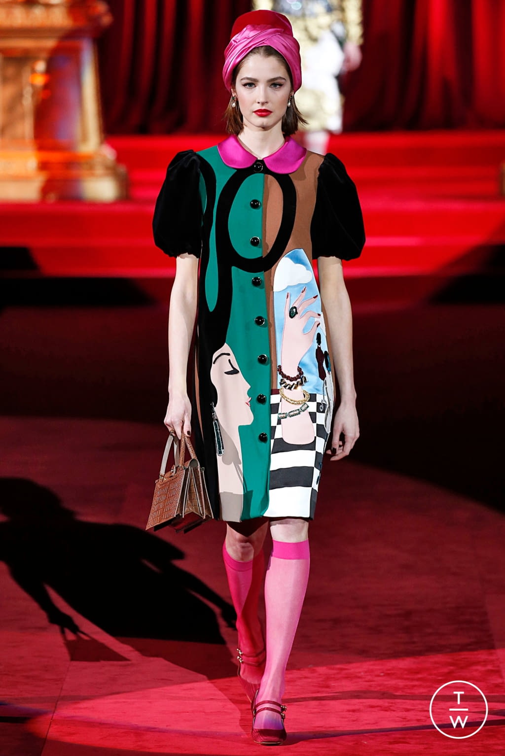 Fashion Week Milan Fall/Winter 2019 look 73 from the Dolce & Gabbana collection womenswear