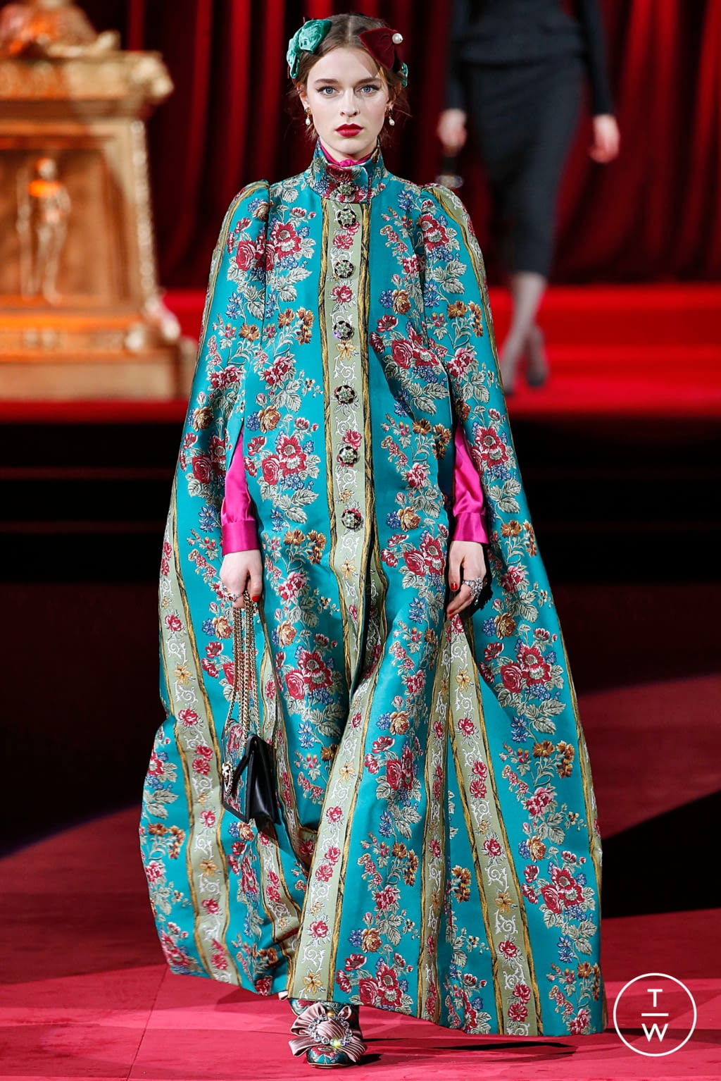 Fashion Week Milan Fall/Winter 2019 look 106 from the Dolce & Gabbana collection 女装
