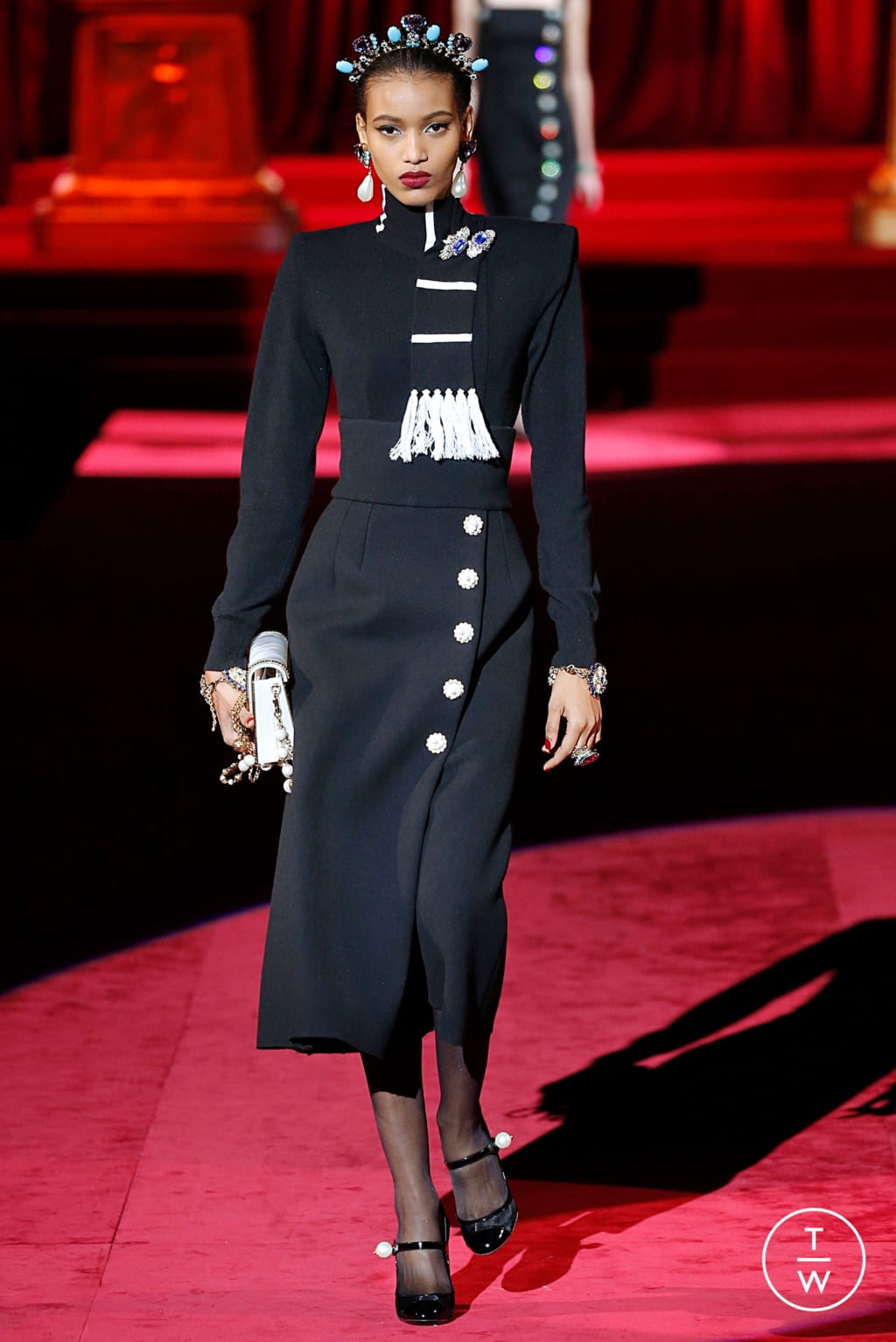 Fashion Week Milan Fall/Winter 2019 look 117 from the Dolce & Gabbana collection 女装