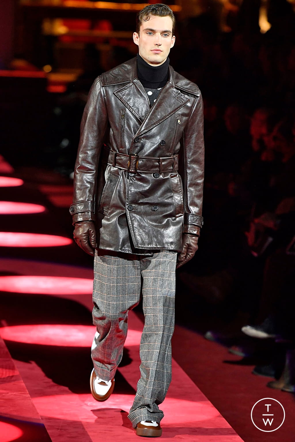 Fashion Week Milan Fall/Winter 2019 look 29 from the Dolce & Gabbana collection menswear