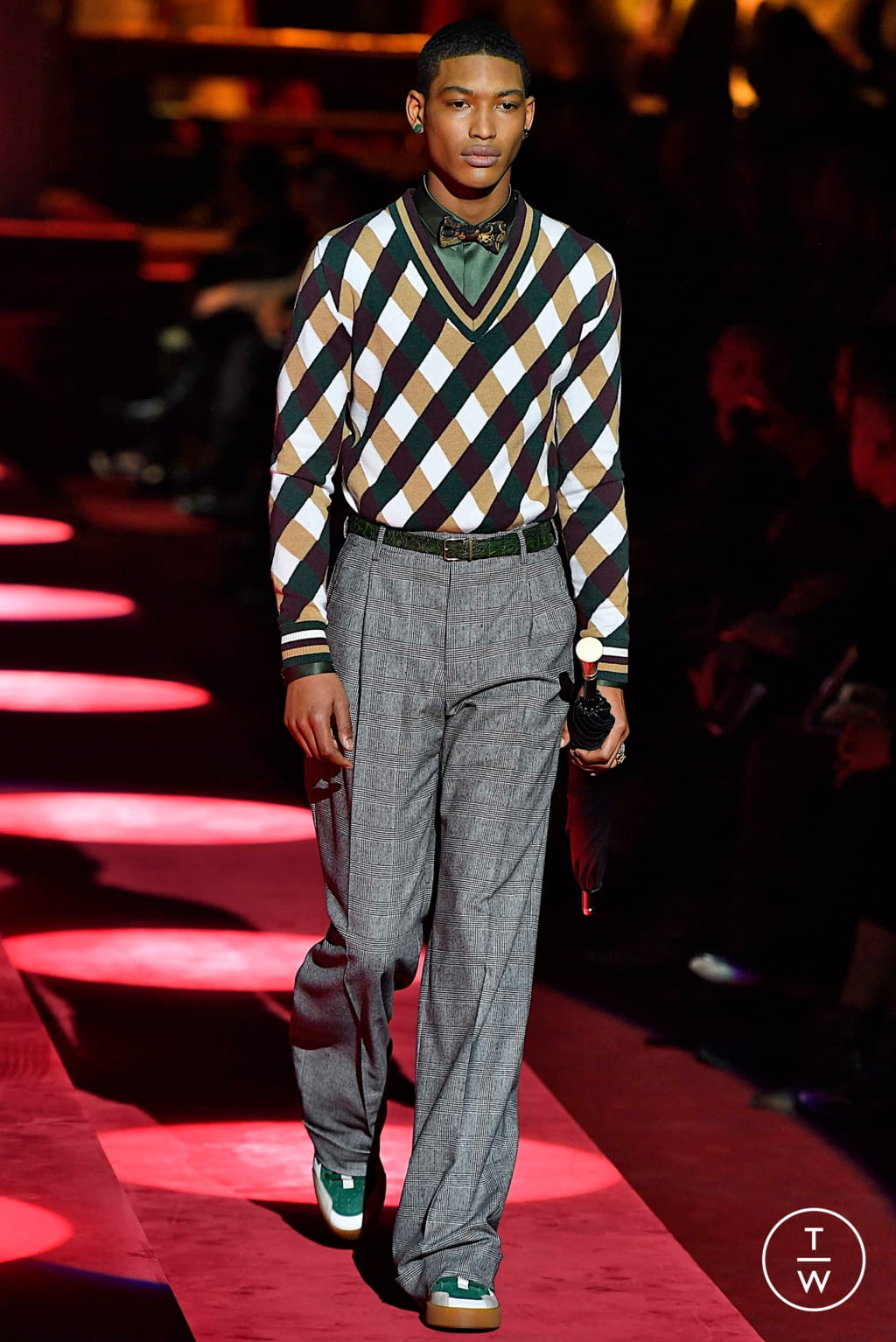 Fashion Week Milan Fall/Winter 2019 look 38 from the Dolce & Gabbana collection menswear