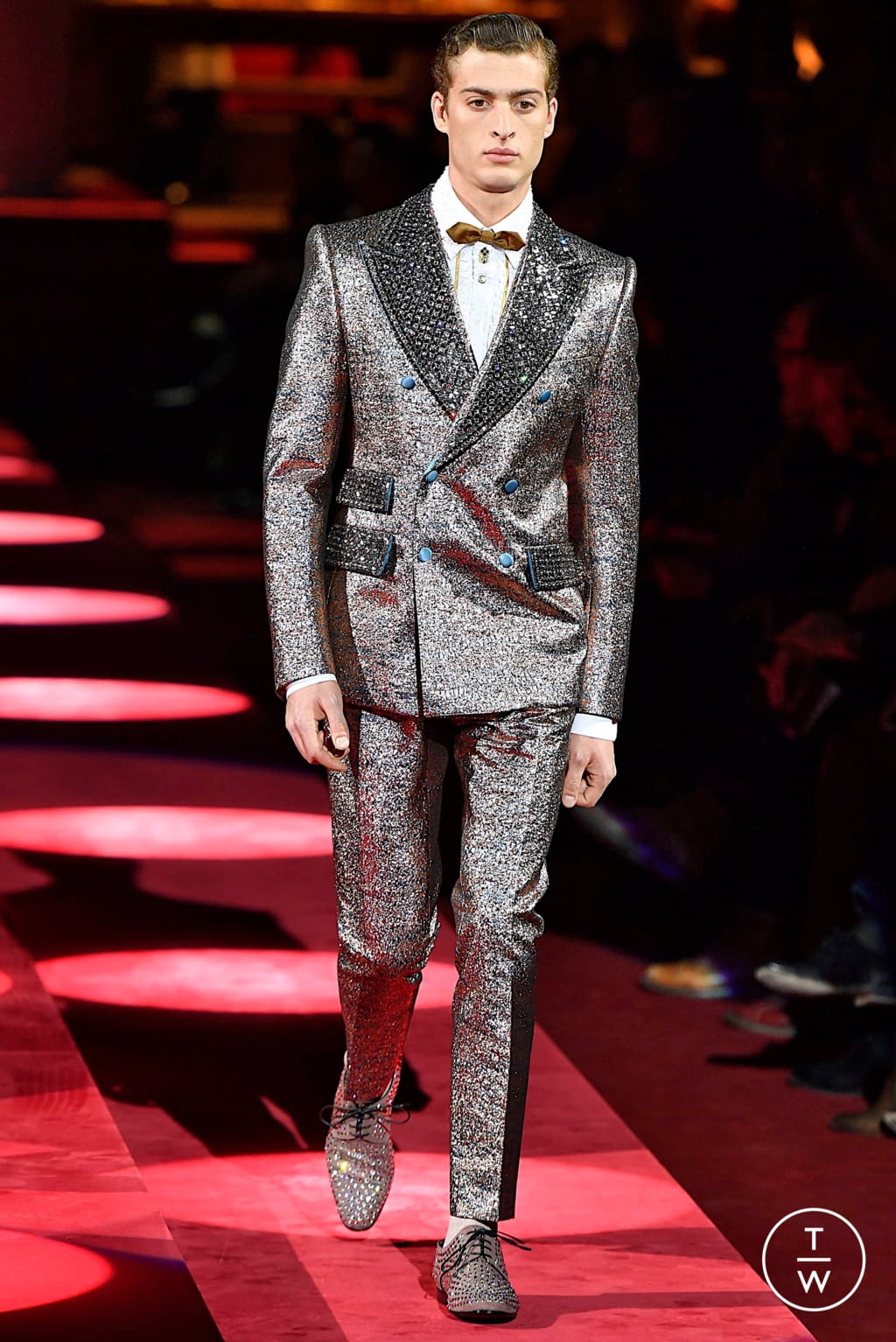 Fashion Week Milan Fall/Winter 2019 look 47 from the Dolce & Gabbana collection 男装