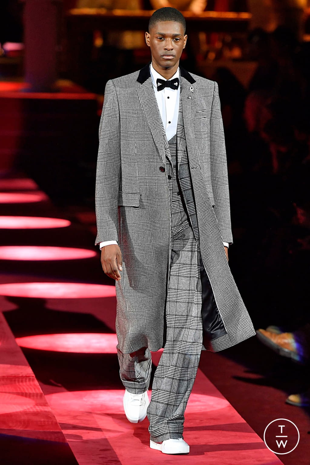 Fashion Week Milan Fall/Winter 2019 look 65 from the Dolce & Gabbana collection 男装