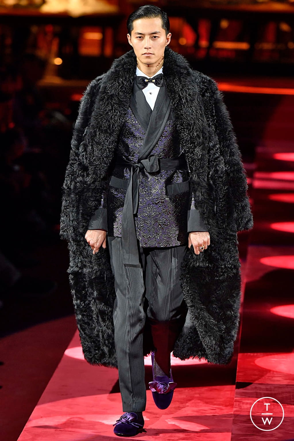 Fashion Week Milan Fall/Winter 2019 look 79 from the Dolce & Gabbana collection menswear