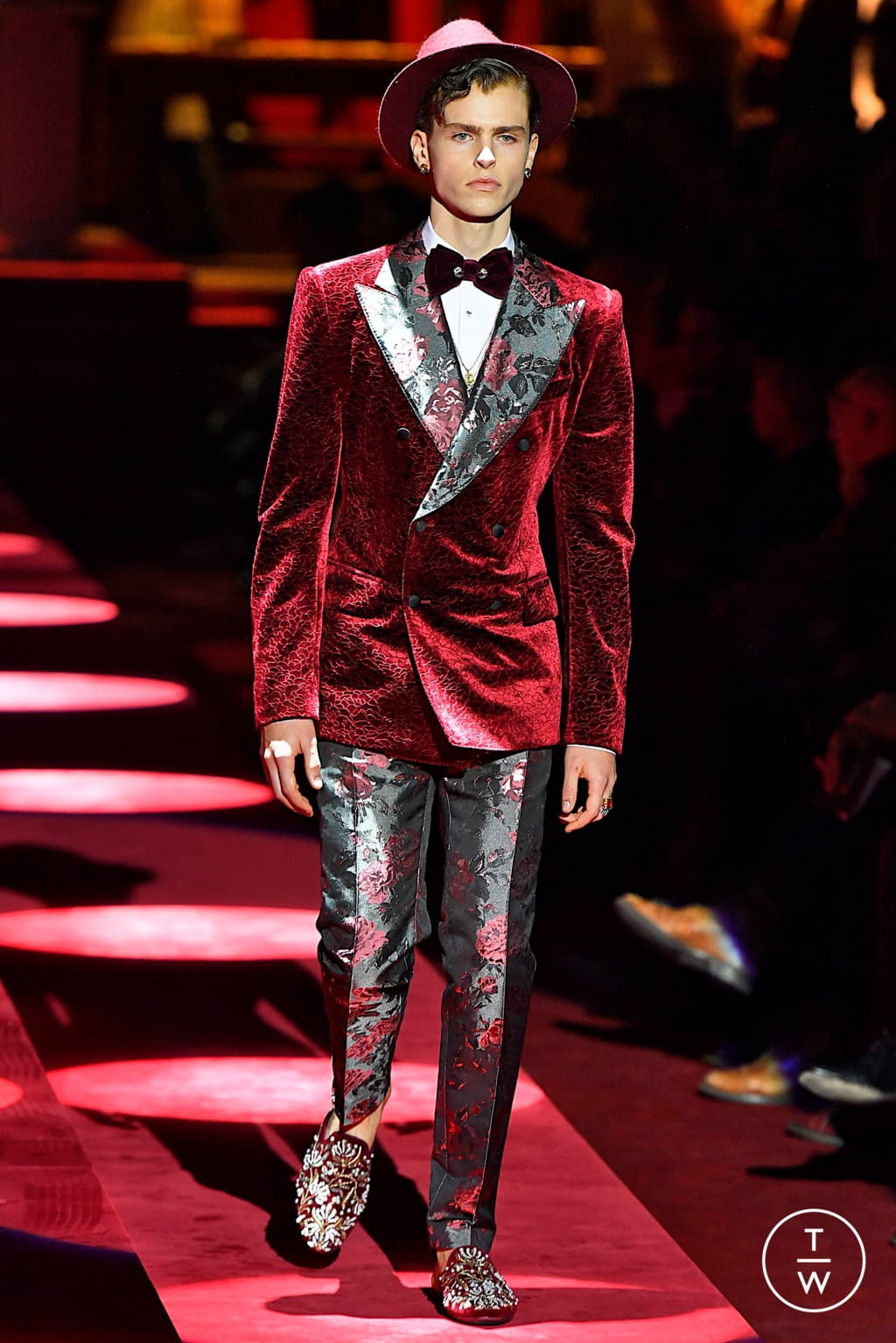 Fashion Week Milan Fall/Winter 2019 look 83 from the Dolce & Gabbana collection menswear