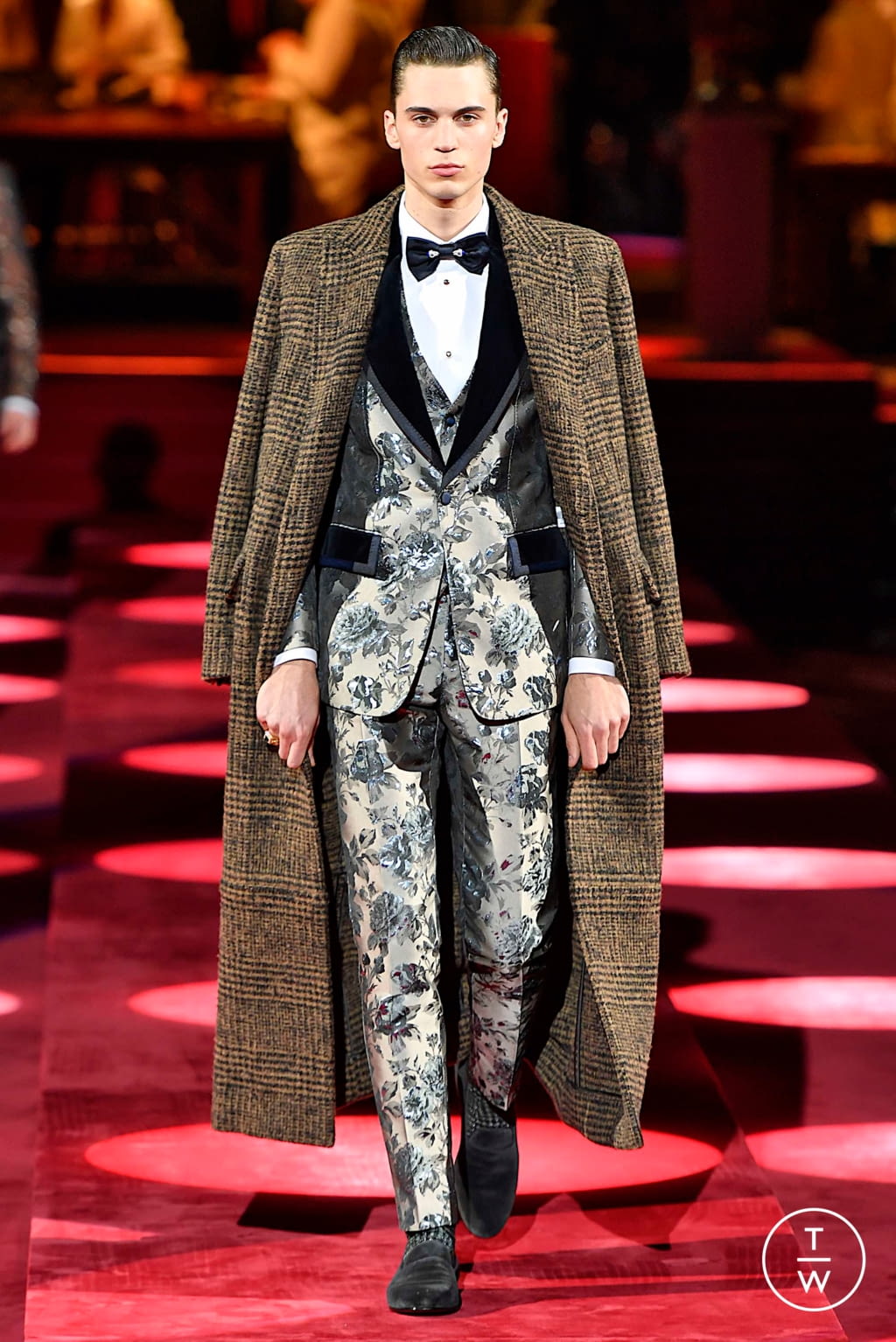 Fashion Week Milan Fall/Winter 2019 look 84 from the Dolce & Gabbana collection menswear