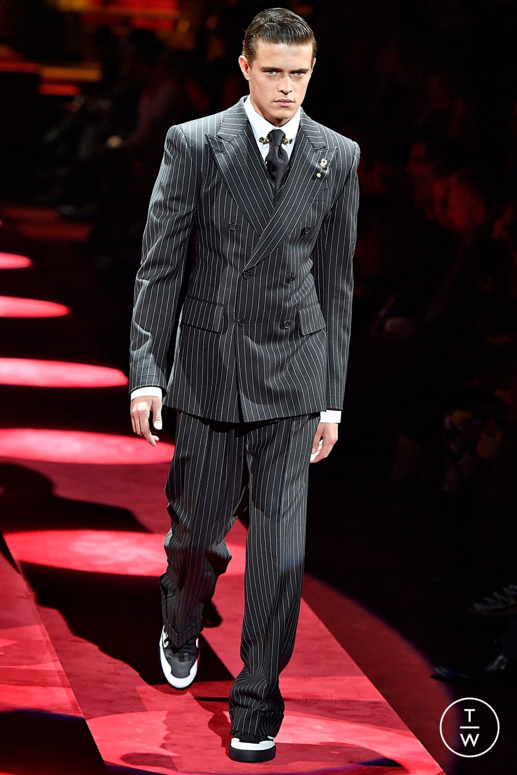Fashion Week Milan Fall/Winter 2019 look 89 from the Dolce & Gabbana collection menswear